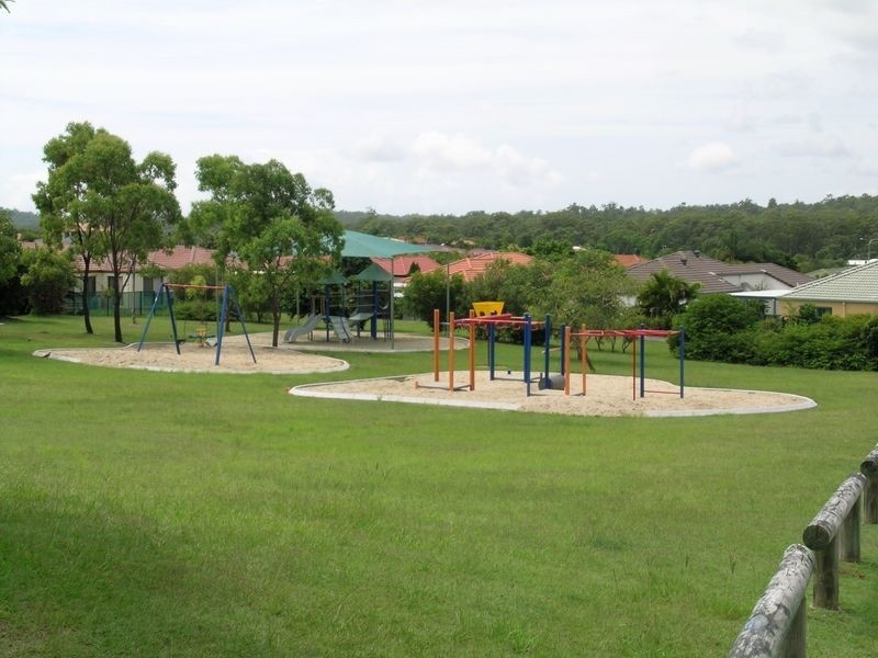 20 Howland Circuit, Pacific Pines QLD 4211