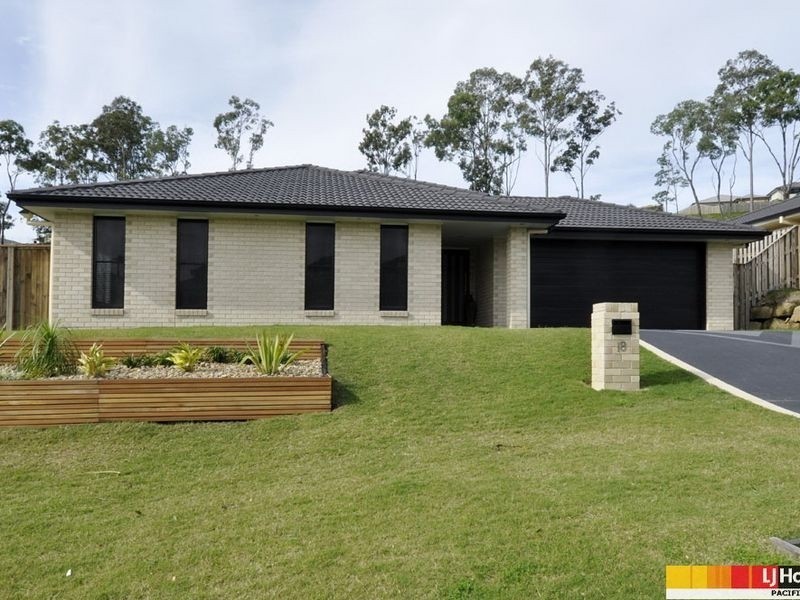 18 Bimberi Row, Pacific Pines QLD 4211