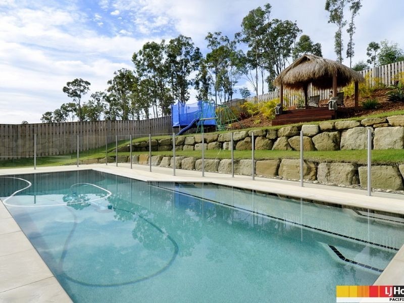 18 Bimberi Row, Pacific Pines QLD 4211