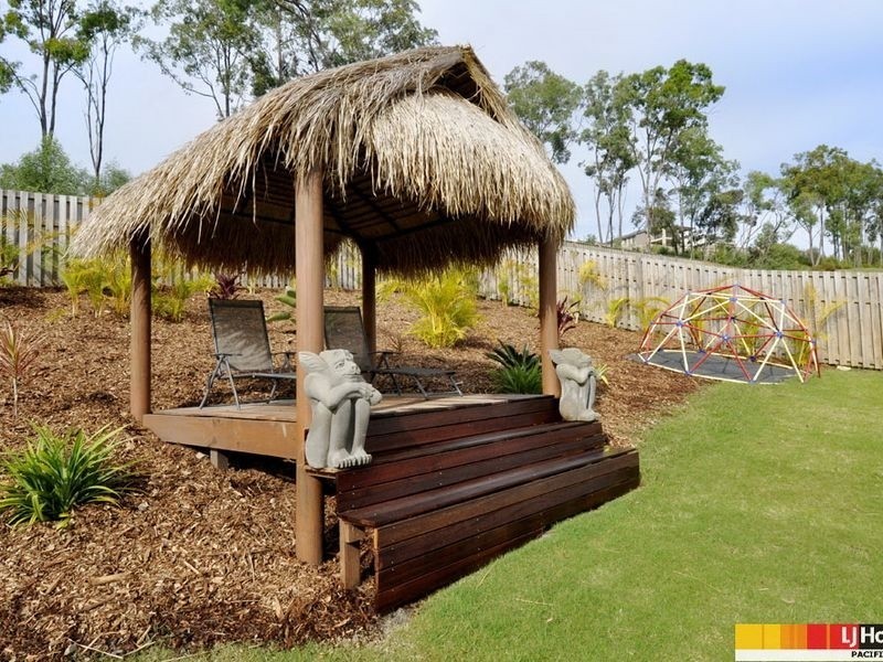 18 Bimberi Row, Pacific Pines QLD 4211