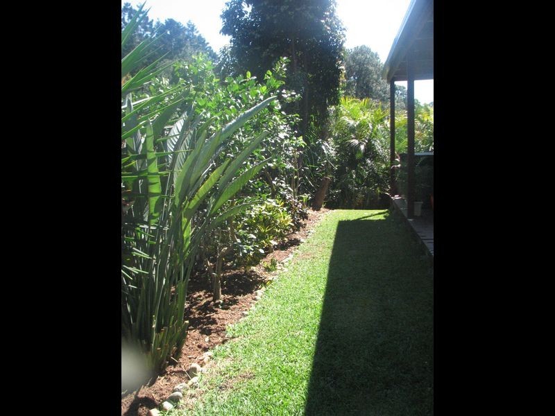 6 Lambert Drive, Maudsland QLD 4210