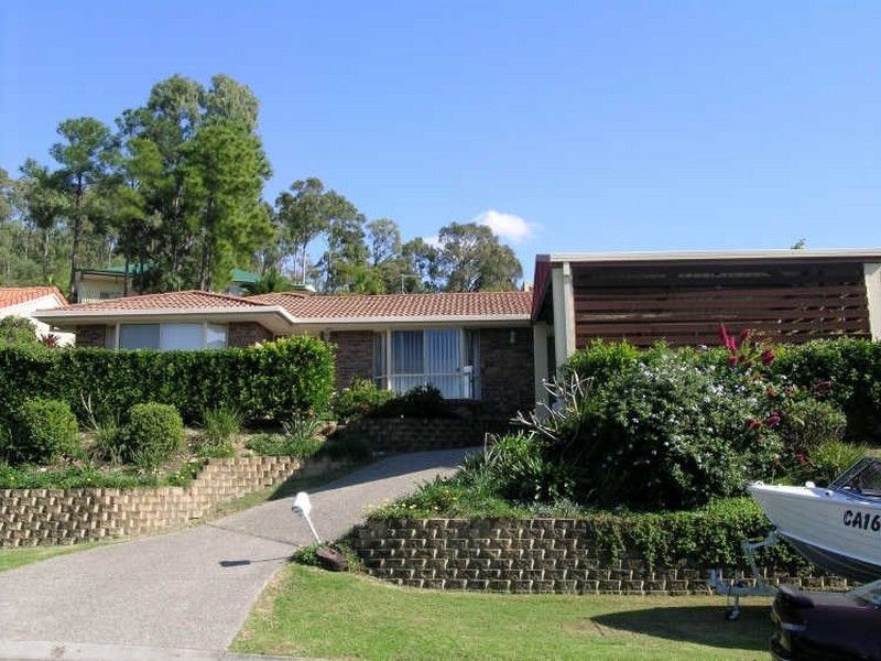 3 San Cristobal Place, Pacific Pines QLD 4211
