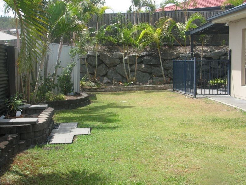 13 Irvine Street, Pacific Pines QLD 4211