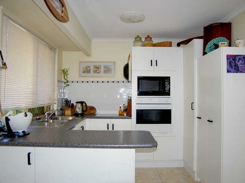 2/30 Chaplin Crescent, Oxenford QLD 4210