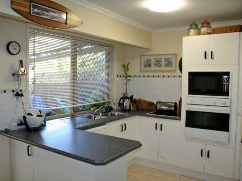 2/30 Chaplin Crescent, Oxenford QLD 4210