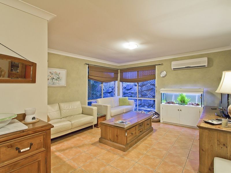 10 Boyer Street, Pacific Pines QLD 4211