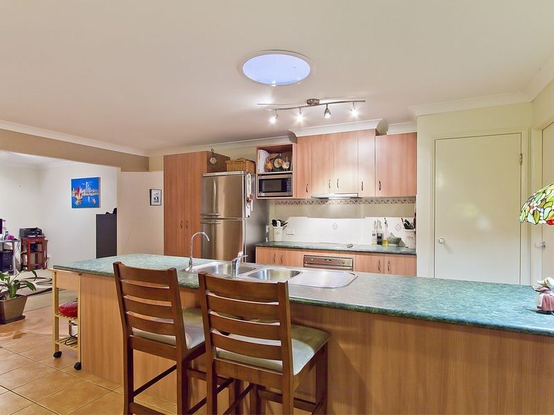 10 Boyer Street, Pacific Pines QLD 4211