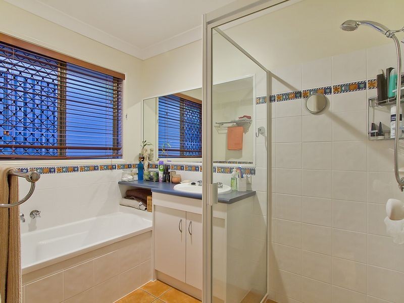 10 Boyer Street, Pacific Pines QLD 4211