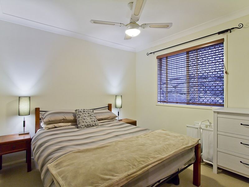 10 Boyer Street, Pacific Pines QLD 4211