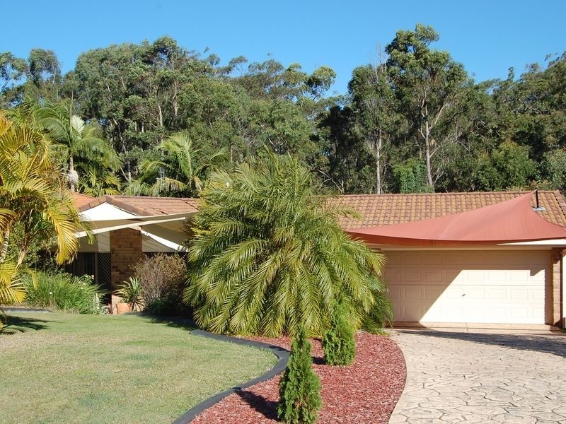 7 Gambier Crescent, Pacific Pines QLD 4211
