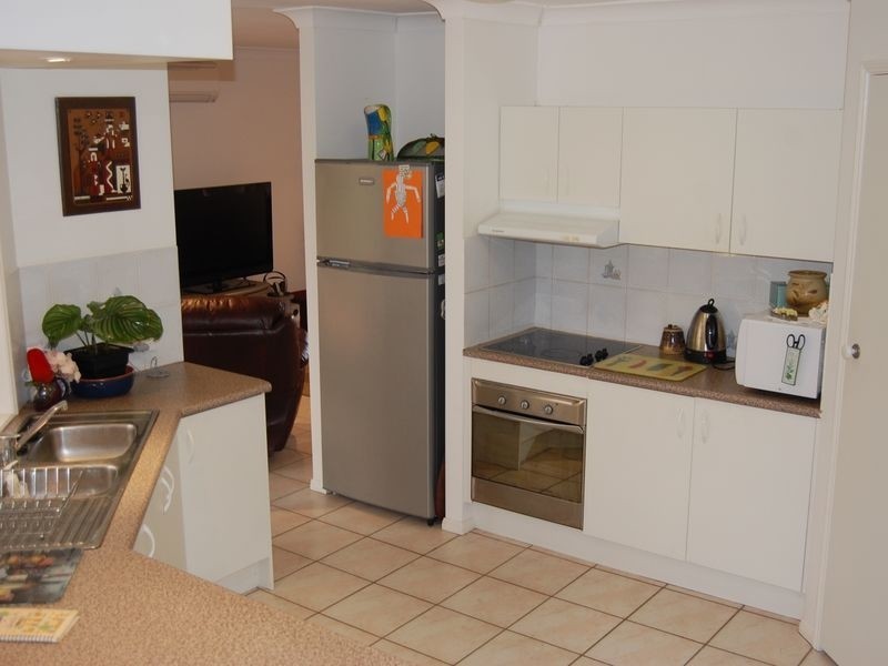 7 Gambier Crescent, Pacific Pines QLD 4211