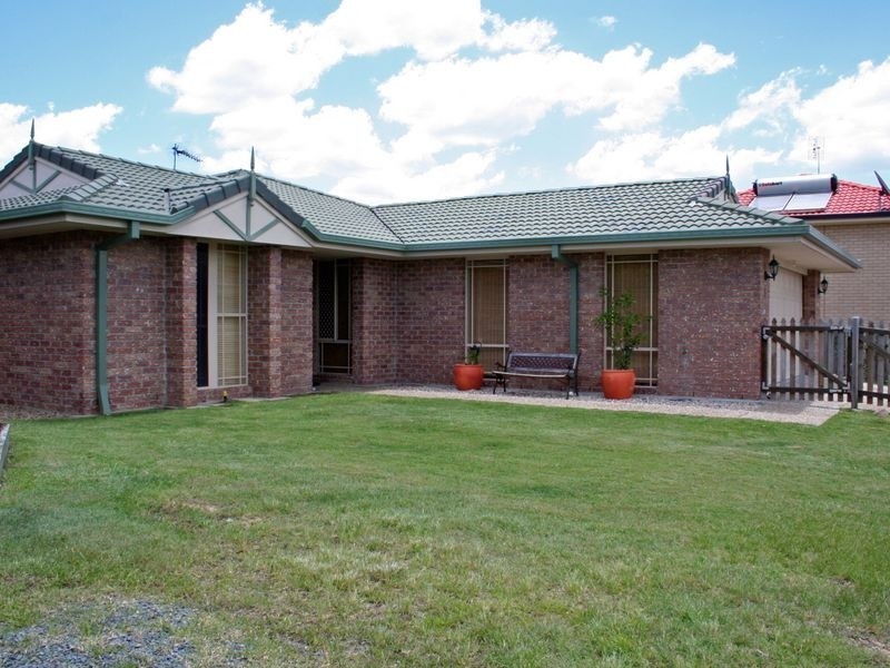 5 Hatutu Street, Pacific Pines QLD 4211