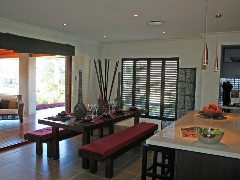 3 Laughlen Chase, Pacific Pines QLD 4211