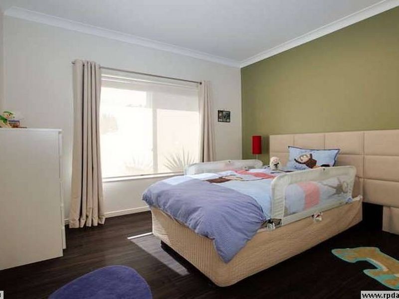 7 Meadow Court, Maudsland QLD 4210