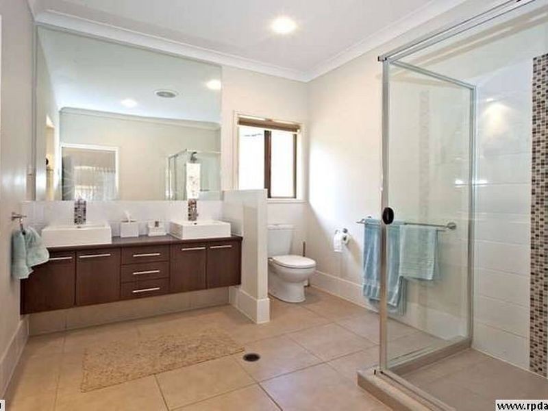 7 Meadow Court, Maudsland QLD 4210