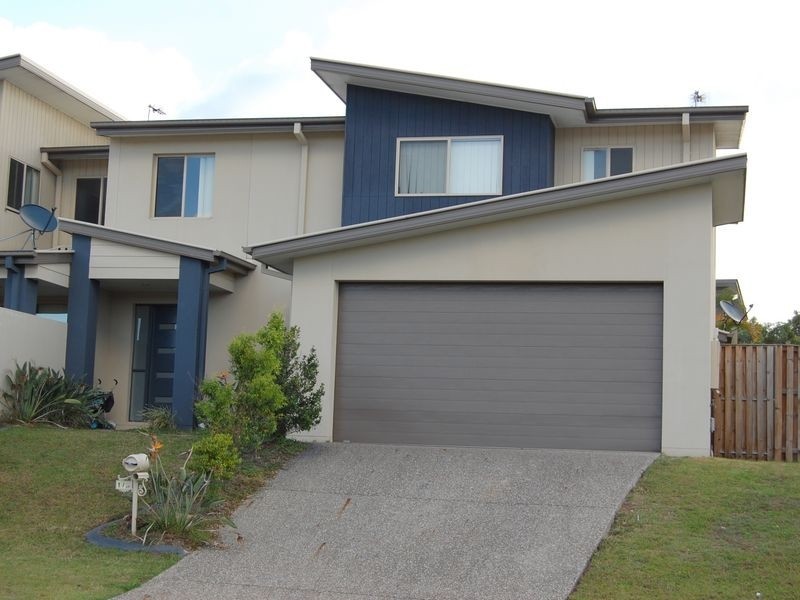 1/8 Witheren Circuit, Pacific Pines QLD 4211