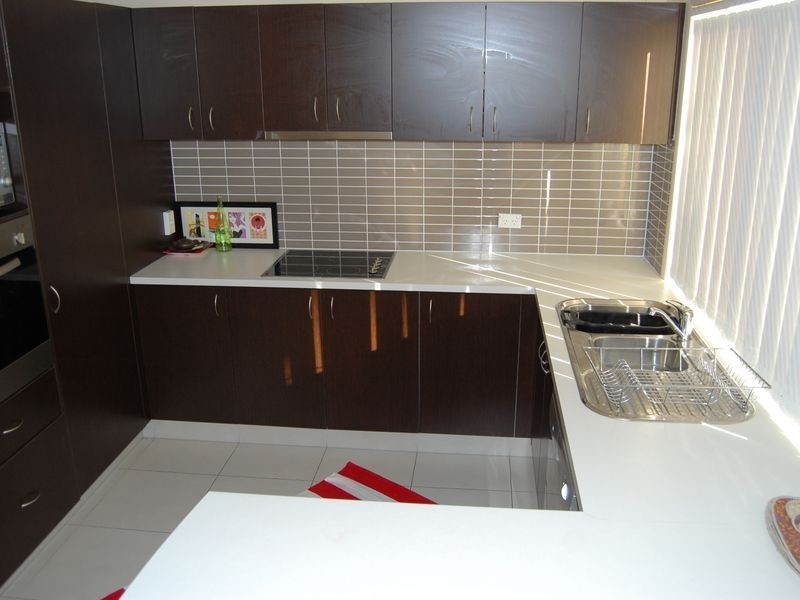 1/8 Witheren Circuit, Pacific Pines QLD 4211