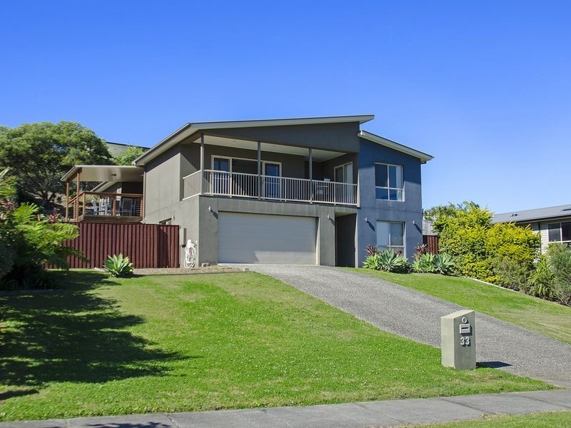 33 Yamba Street, Pacific Pines QLD 4211