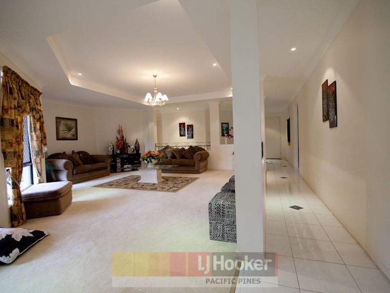 10A Manra Way, Pacific Pines QLD 4211