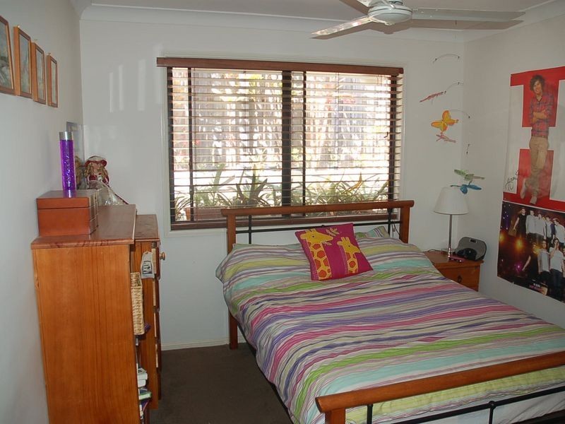 6 Maloney Crescent, Maudsland QLD 4210