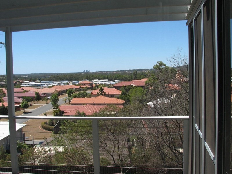 2/16 Honolulu Rise, Pacific Pines QLD 4211