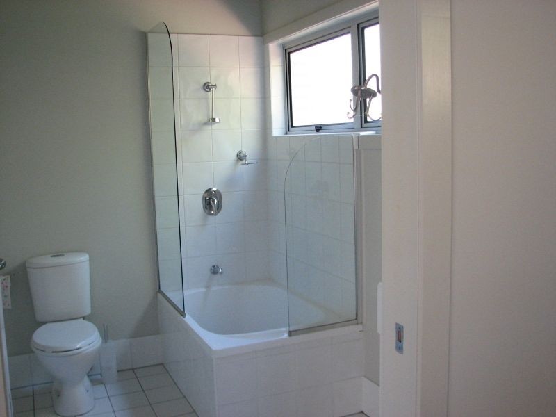 2/16 Honolulu Rise, Pacific Pines QLD 4211