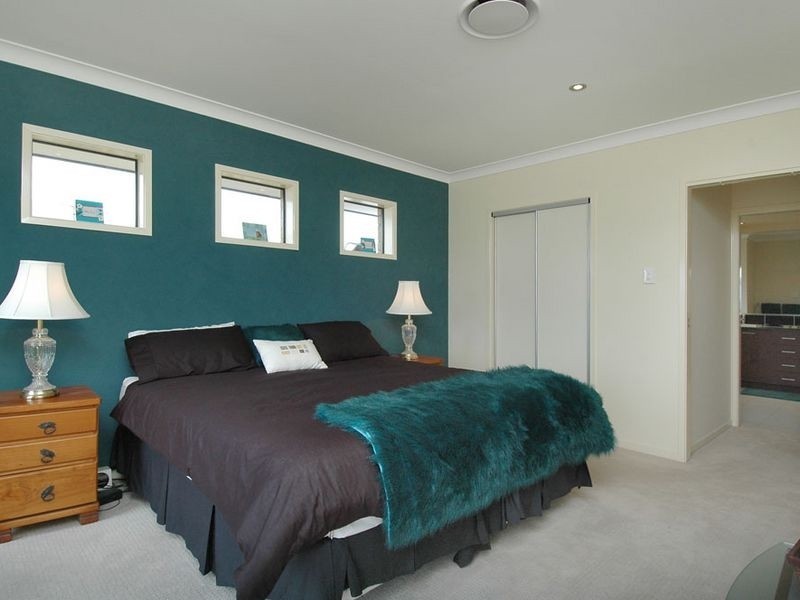 42 Codrington Circuit, Pacific Pines QLD 4211