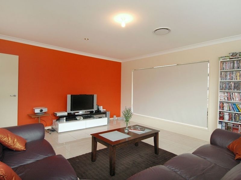 42 Codrington Circuit, Pacific Pines QLD 4211