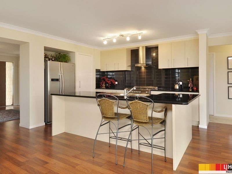 9 Minyon Court, Pacific Pines QLD 4211