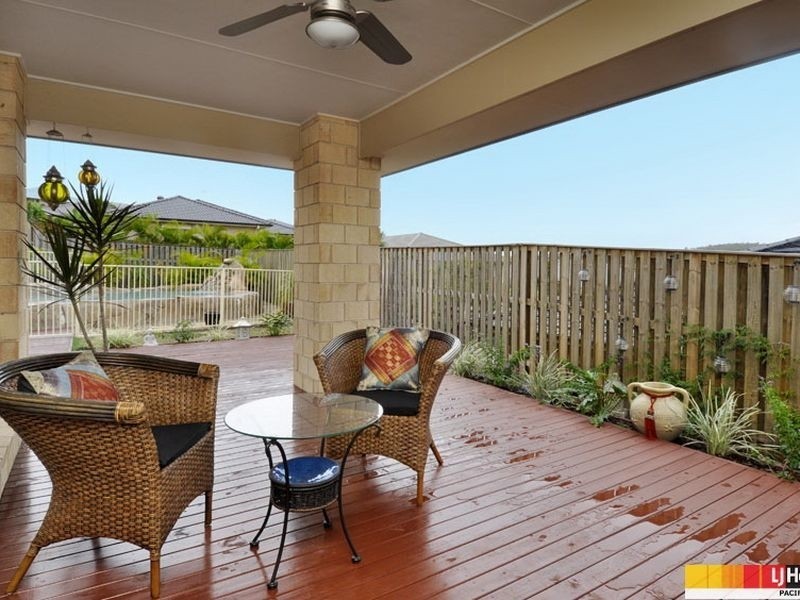 9 Minyon Court, Pacific Pines QLD 4211