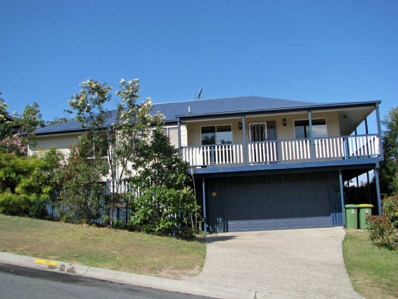 9 Pago Terrace, Pacific Pines QLD 4211