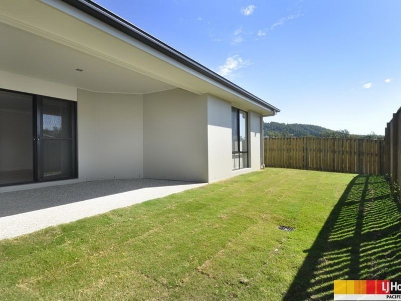 9 Starkey Street, Pacific Pines QLD 4211