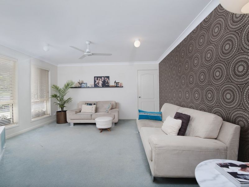 7 Stromlo Court, Pacific Pines QLD 4211