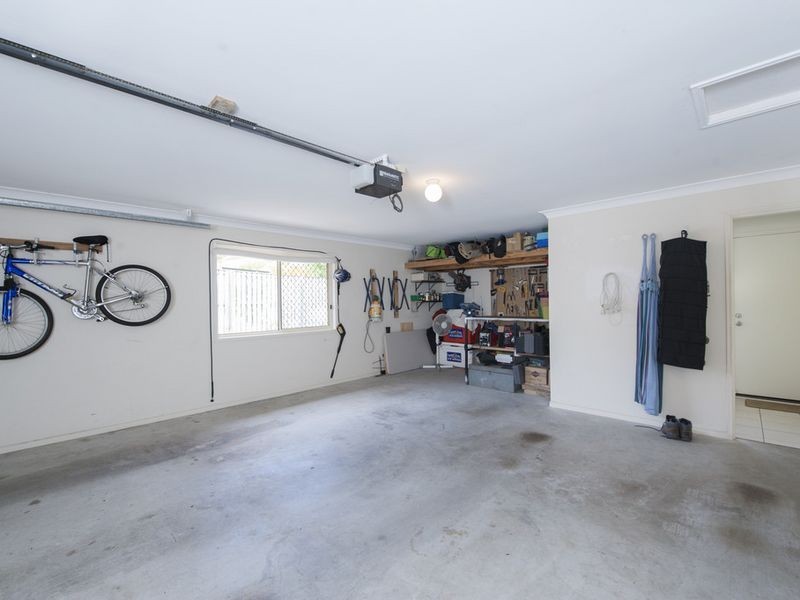 7 Stromlo Court, Pacific Pines QLD 4211