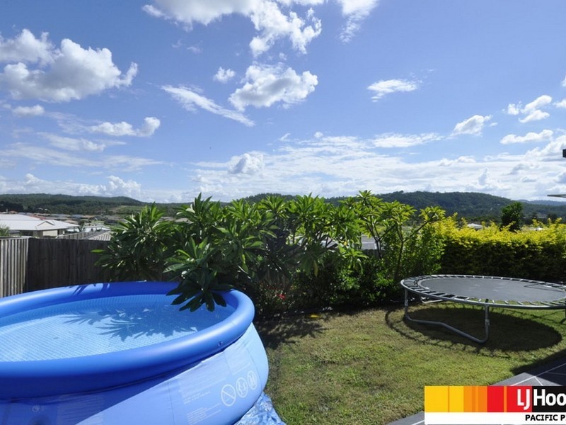 19 Wellers Street, Pacific Pines QLD 4211