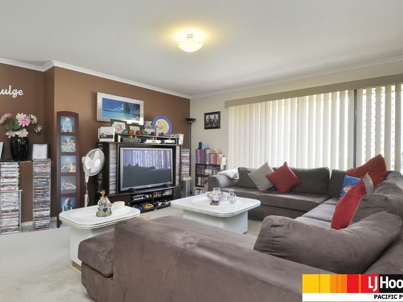 19 Wellers Street, Pacific Pines QLD 4211