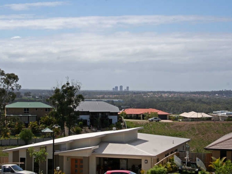 38 Codrington Circuit, Pacific Pines QLD 4211