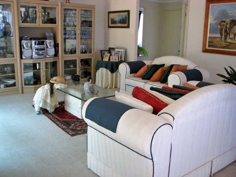 38 Manra Way, Pacific Pines QLD 4211