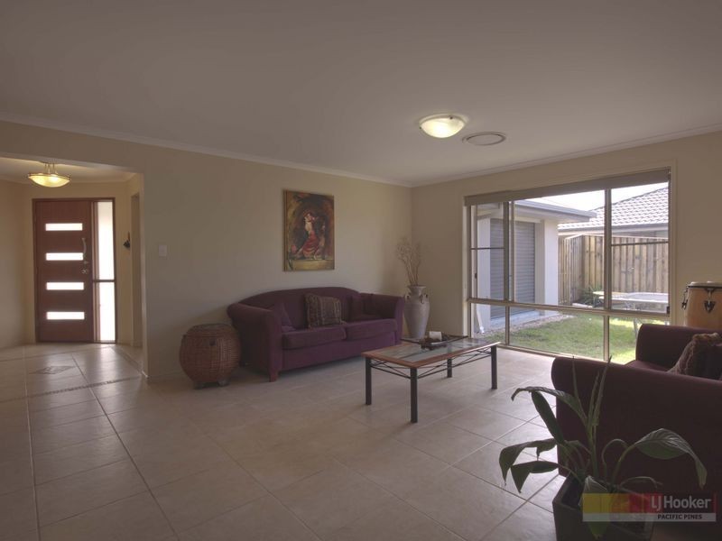 34 Wunburra Circle, Pacific Pines QLD 4211