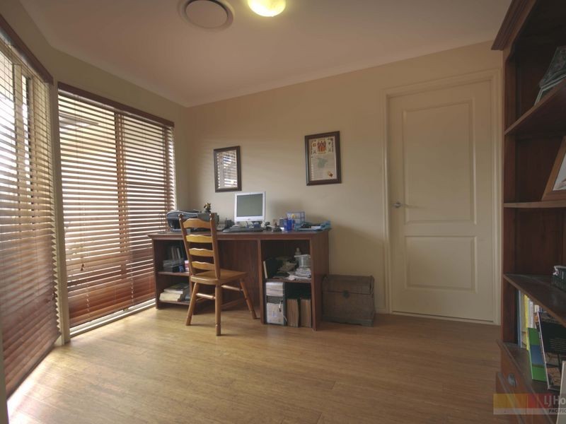 34 Wunburra Circle, Pacific Pines QLD 4211