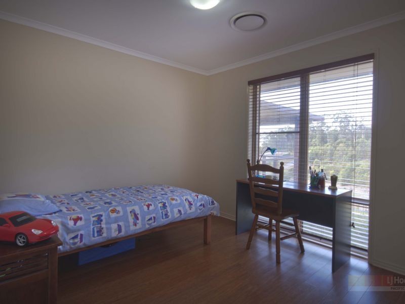 34 Wunburra Circle, Pacific Pines QLD 4211