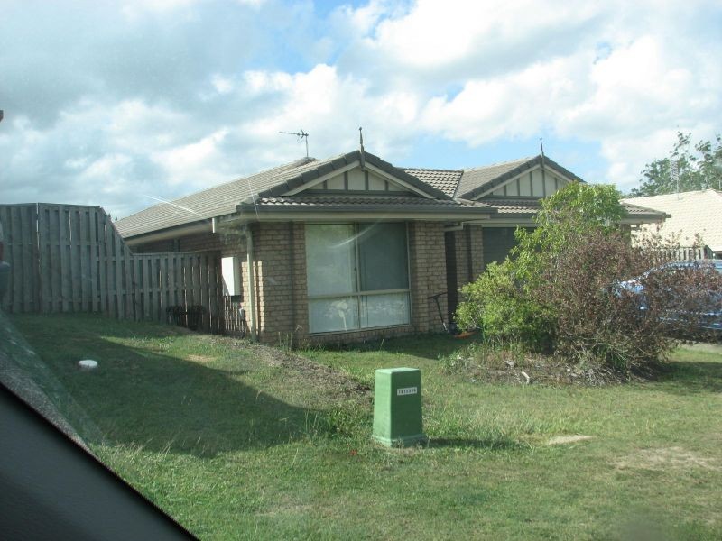 5 Starkey Street, Pacific Pines QLD 4211