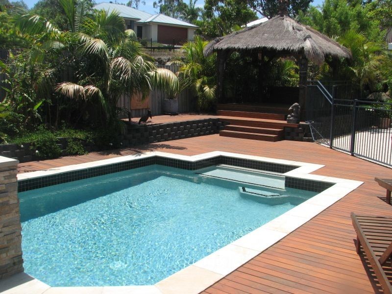 4 Welumba Close, Pacific Pines QLD 4211