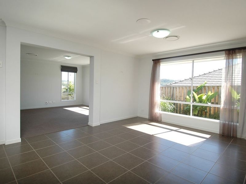 1 Freeling Place, Oxenford QLD 4210