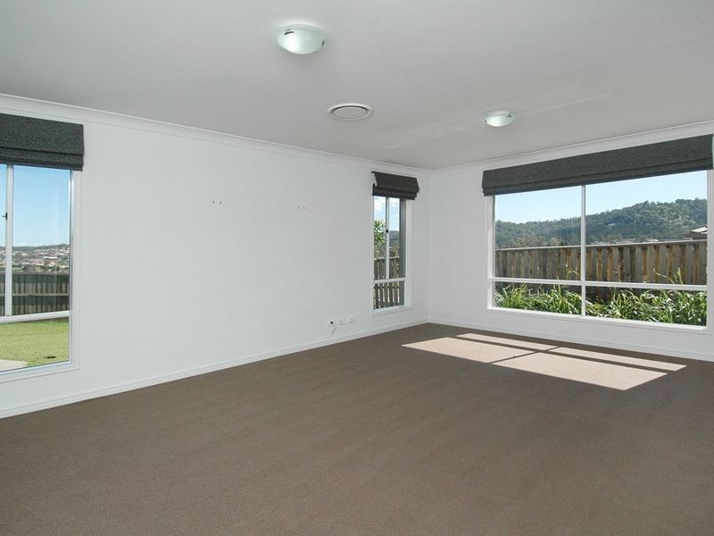 1 Freeling Place, Oxenford QLD 4210