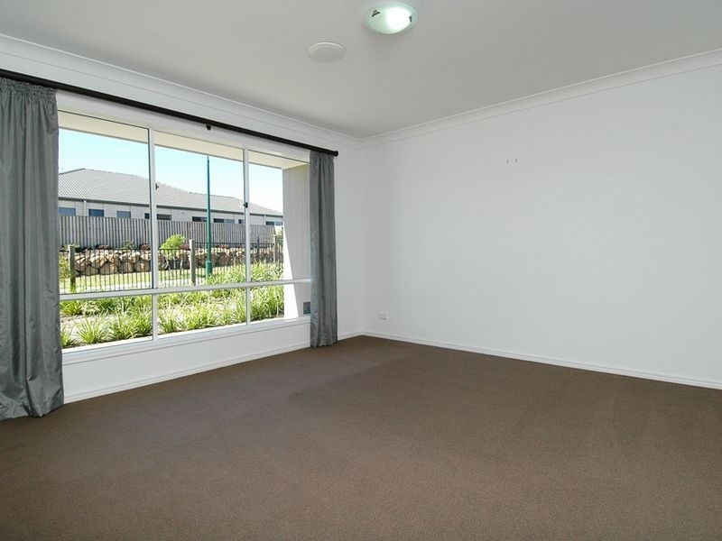 1 Freeling Place, Oxenford QLD 4210