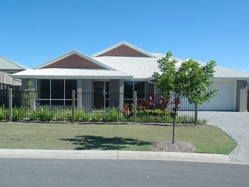 1 Freeling Place, Oxenford QLD 4210