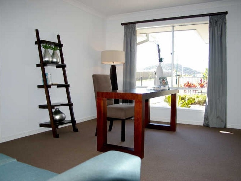 1 Freeling Place, Oxenford QLD 4210