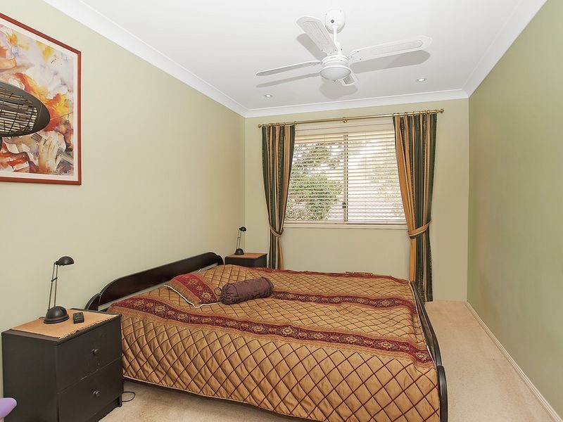 6 Papara Street, Pacific Pines QLD 4211