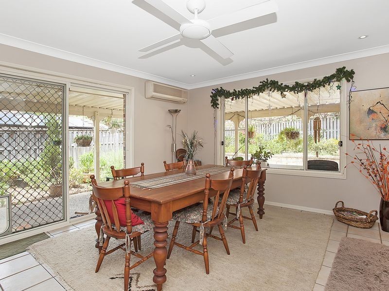 6 Papara Street, Pacific Pines QLD 4211